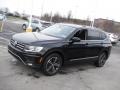 Deep Black Pearl - Tiguan SEL 4MOTION Photo No. 6