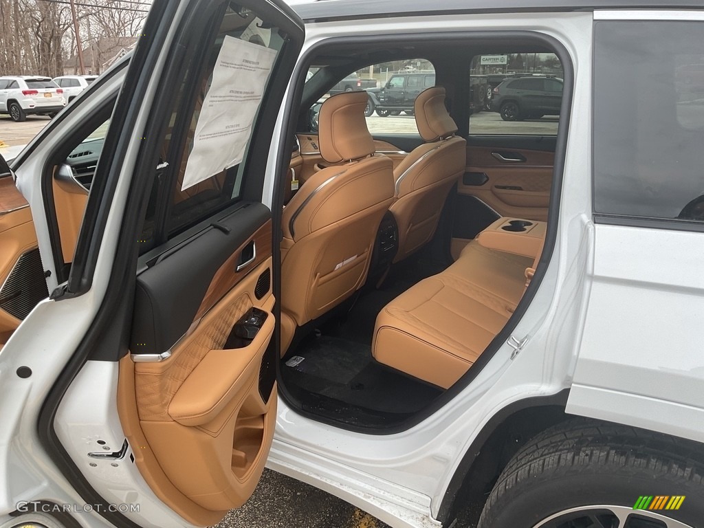 2022 Jeep Grand Cherokee Summit 4XE Hybrid Rear Seat Photo #145598027