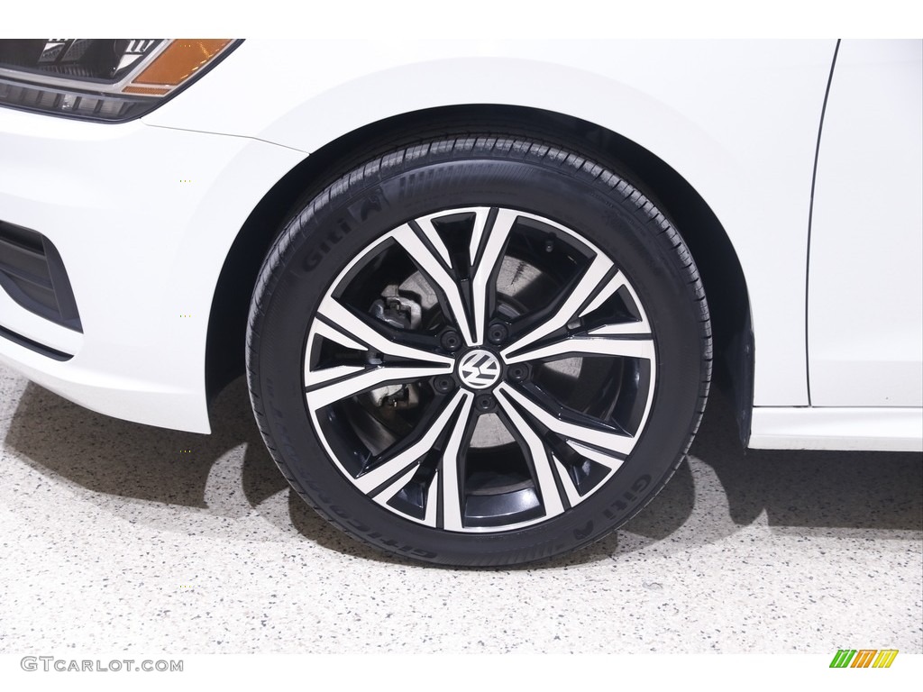 2021 Passat SE - Pure White / Titan Black photo #21