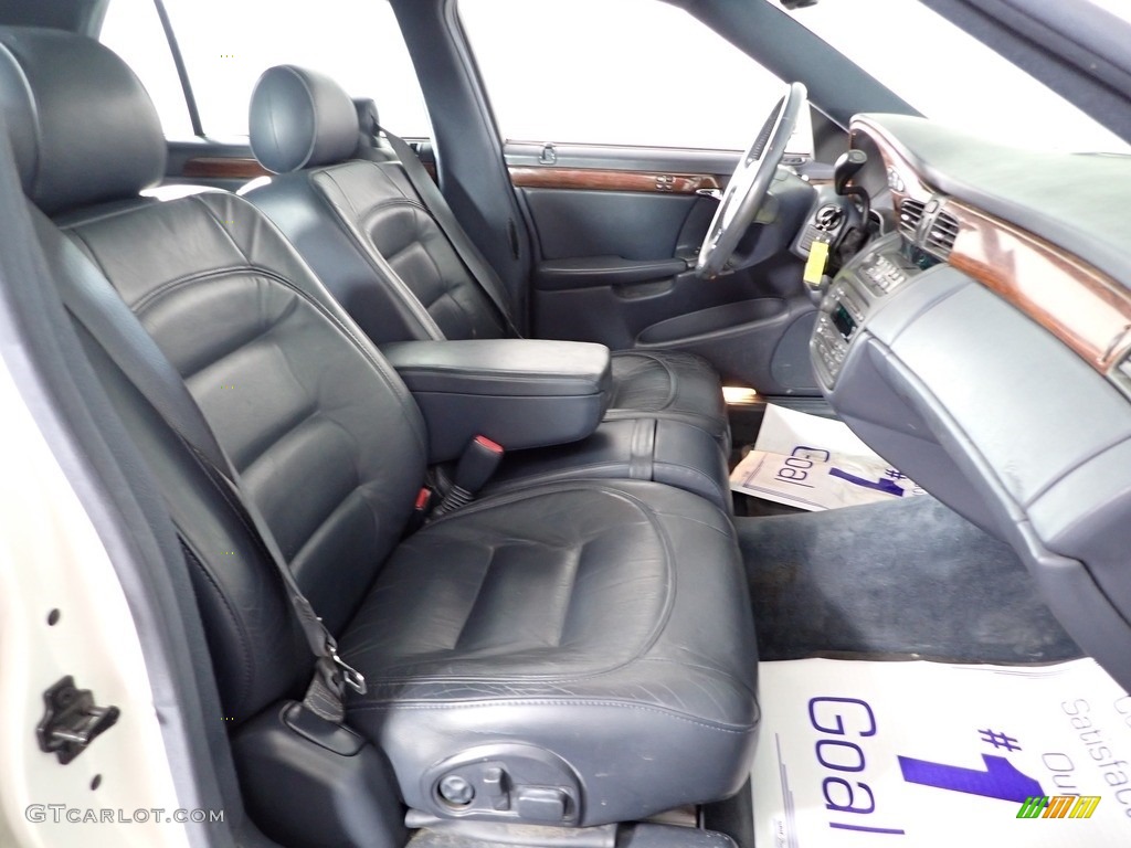 2003 DeVille Sedan - White Diamond / Midnight Blue photo #24