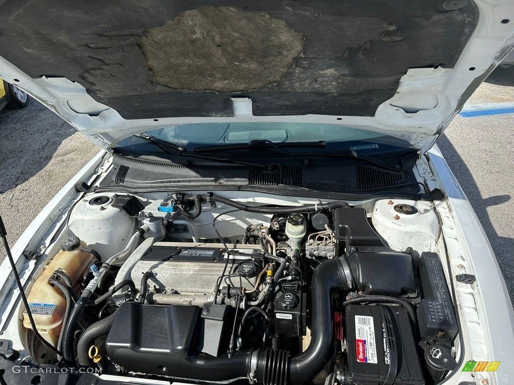 2004 Sunfire Coupe - Summit White / Graphite photo #27