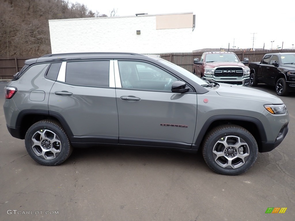 2022 Compass Trailhawk 4x4 - Sting Gray / Black/Ruby Red photo #7