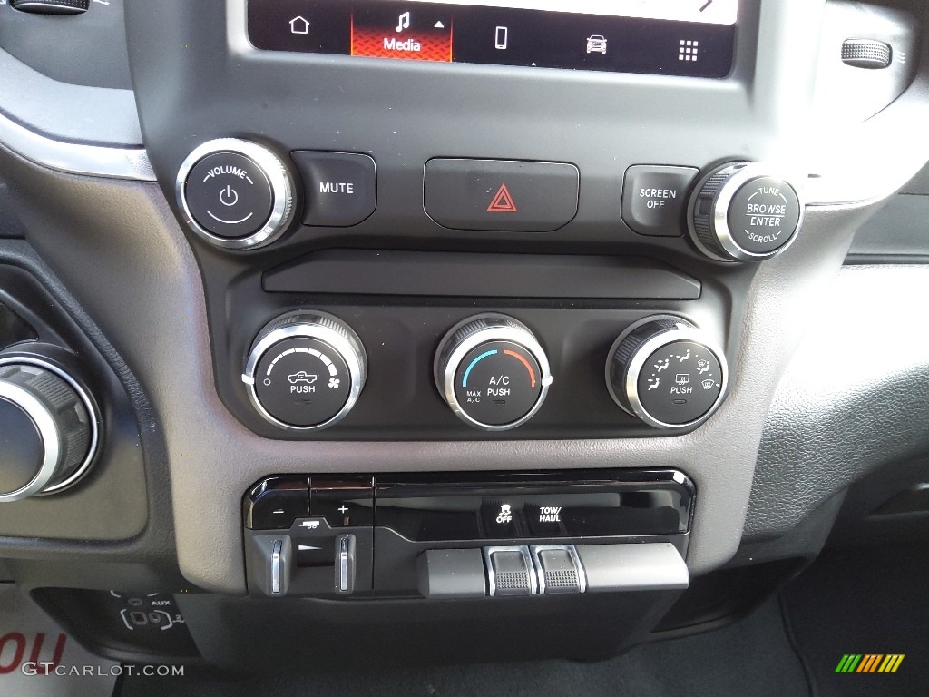 2022 2500 Big Horn Crew Cab 4x4 - Flame Red / Black/Diesel Gray photo #24