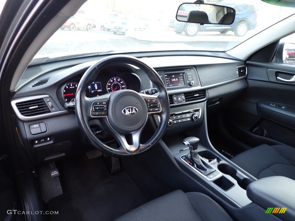 2016 Kia Optima LX 1.6T Dashboard Photos