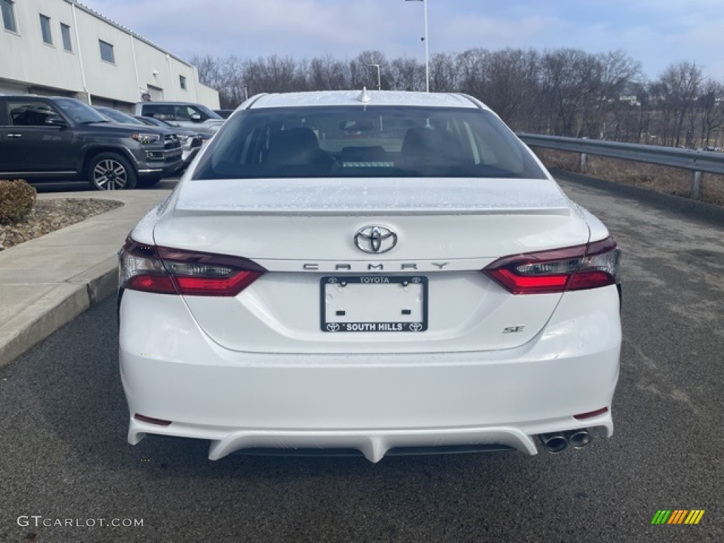 2023 Camry SE - Ice Cap / Black photo #7
