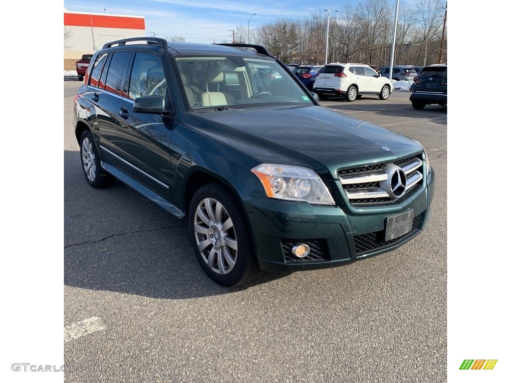2010 GLK 350 4Matic - Jade Green Metallic / Almond/Black photo #6