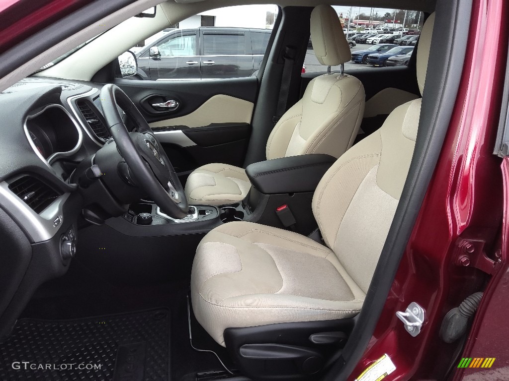 2018 Jeep Cherokee Latitude 4x4 Front Seat Photos