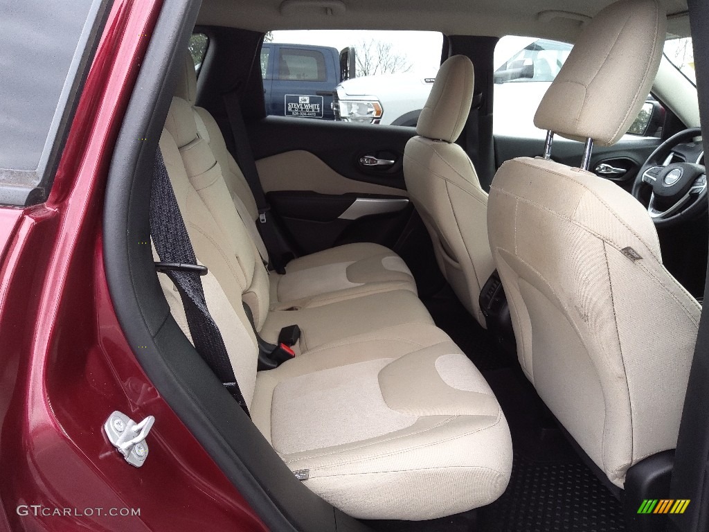 2018 Jeep Cherokee Latitude 4x4 Rear Seat Photos