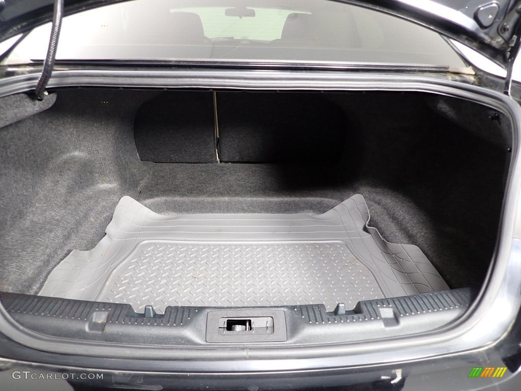 2017 Ford Taurus SE Trunk Photo #145606830