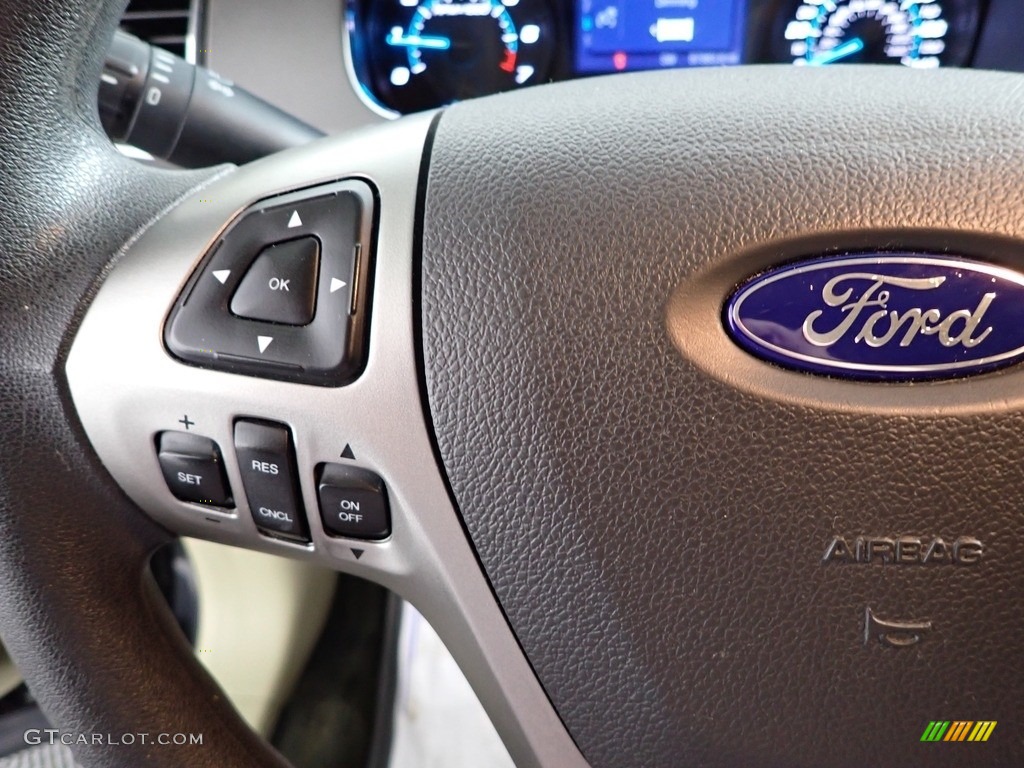 2017 Ford Taurus SE Dune Steering Wheel Photo #145606968