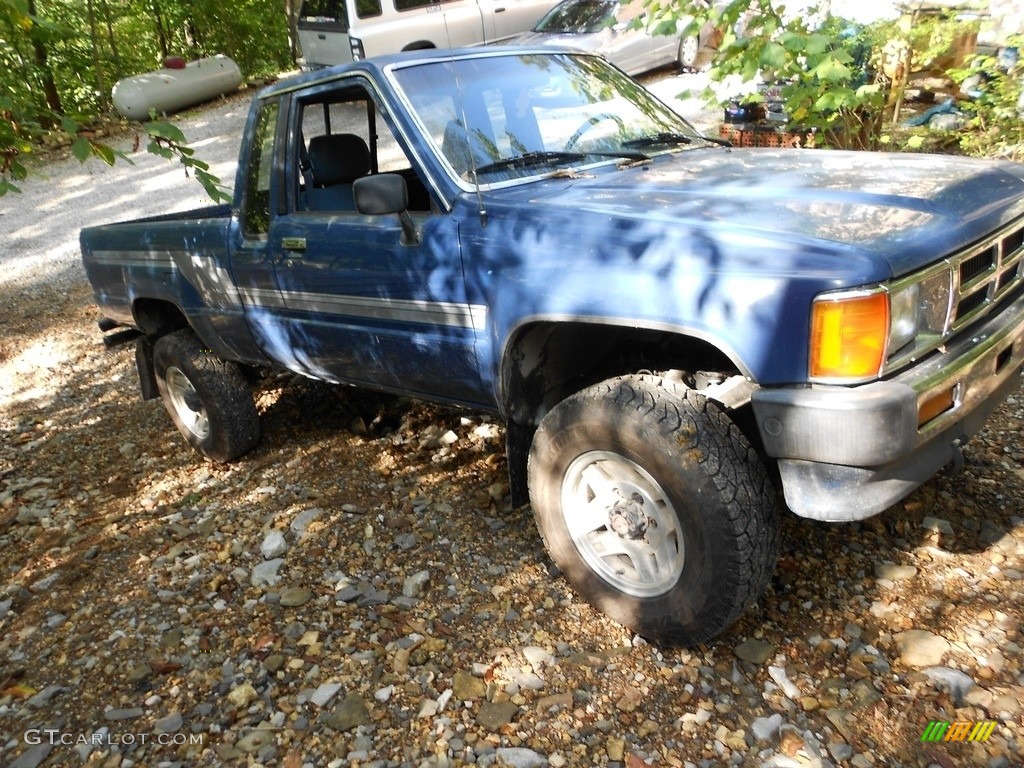 Medium Blue 1986 Toyota Pickup SR5 Extended Cab 4x4 Exterior Photo #145607784
