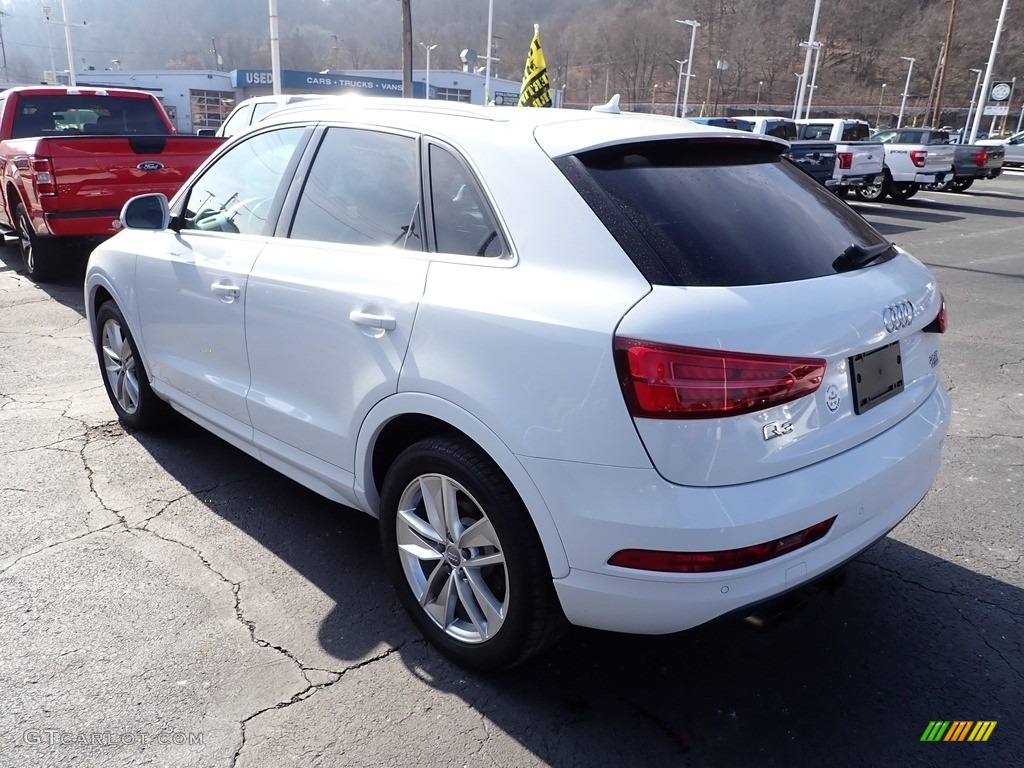 2016 Q3 2.0 TSFI Premium Plus quattro - Cortina White / Rock Gray photo #6
