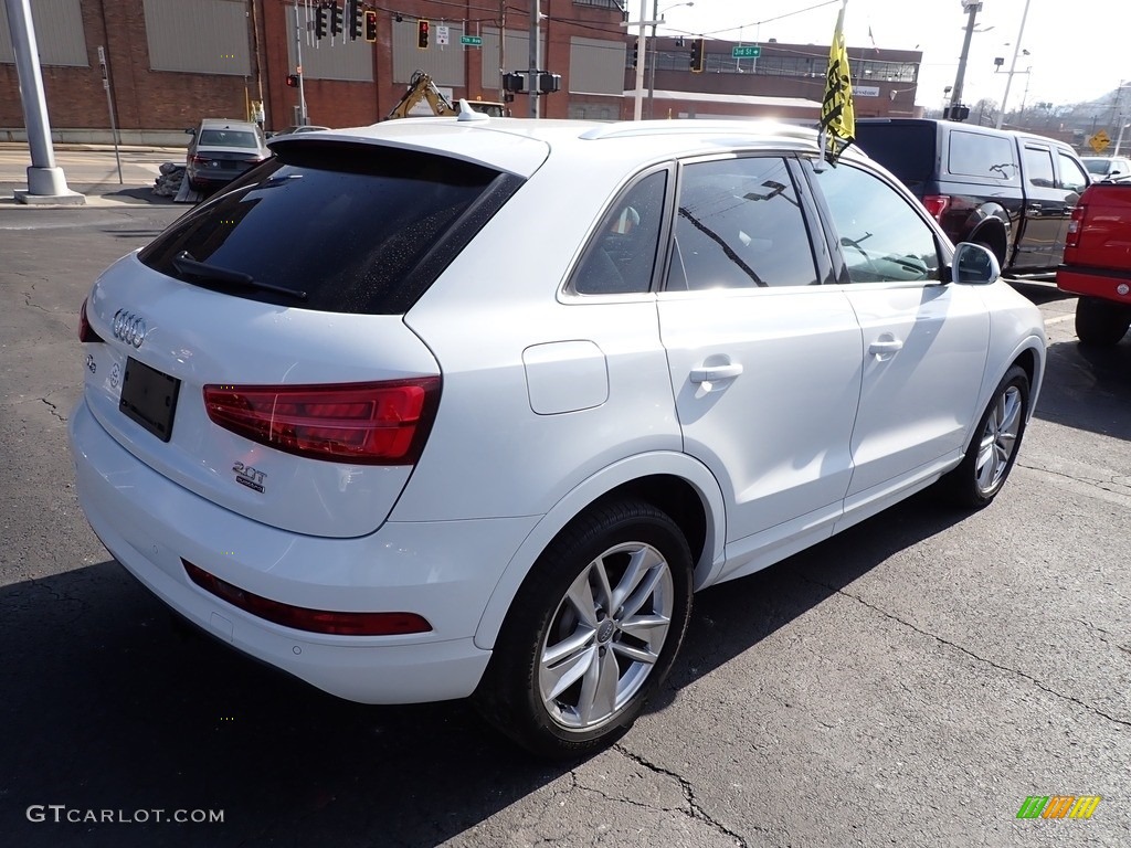 2016 Q3 2.0 TSFI Premium Plus quattro - Cortina White / Rock Gray photo #8