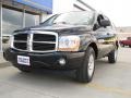 Black - Durango SLT HEMI 4x4 Photo No. 2