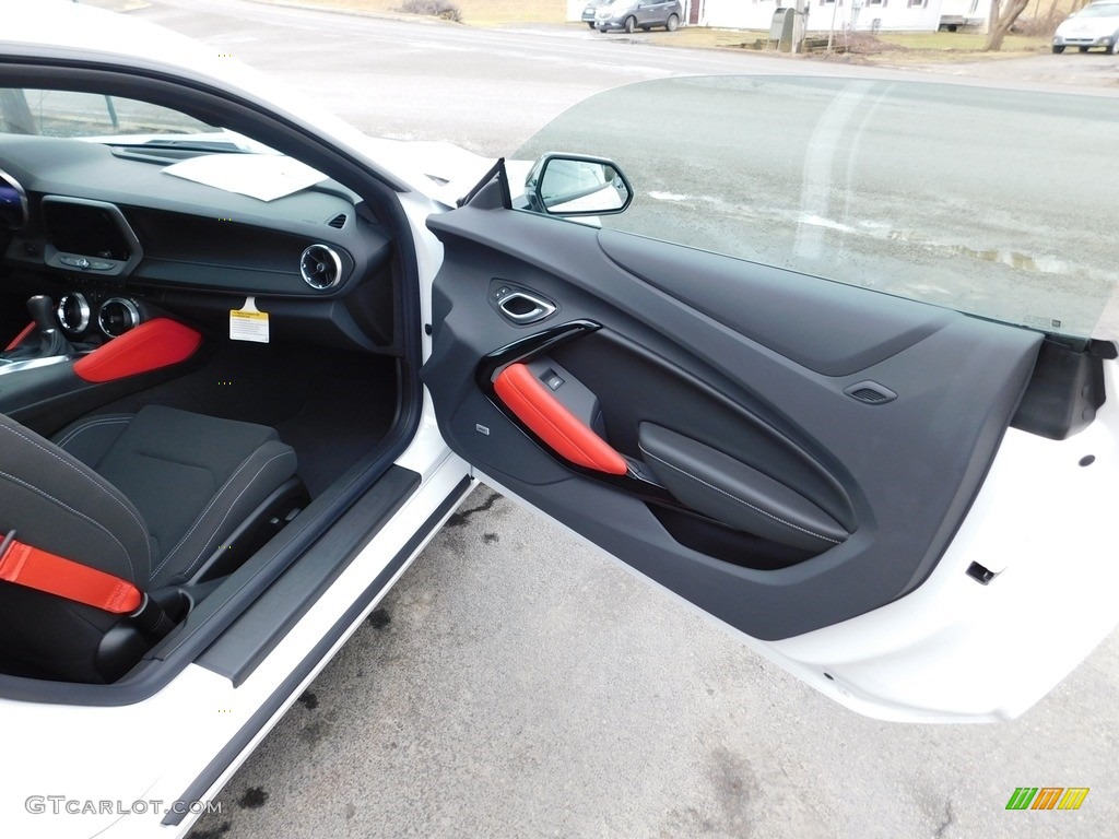 2023 Chevrolet Camaro LT1 Coupe Door Panel Photos