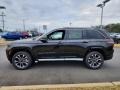 Diamond Black Crystal Pearl - Grand Cherokee Overland 4x4 Photo No. 3