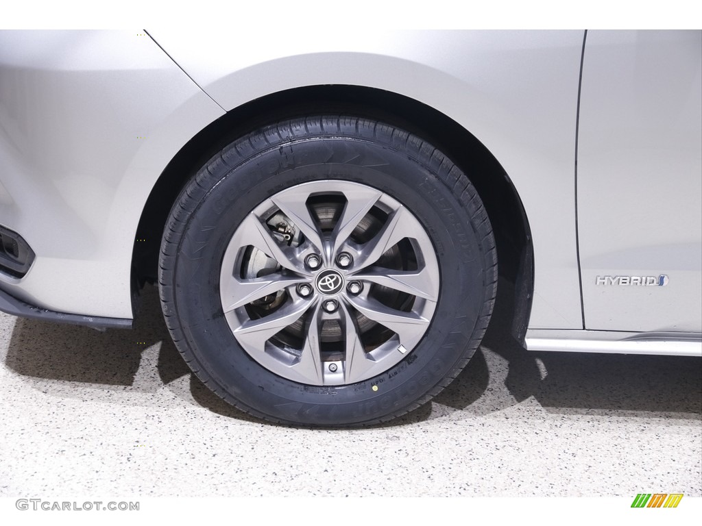 2021 Toyota Sienna LE Hybrid Wheel Photo #145616012