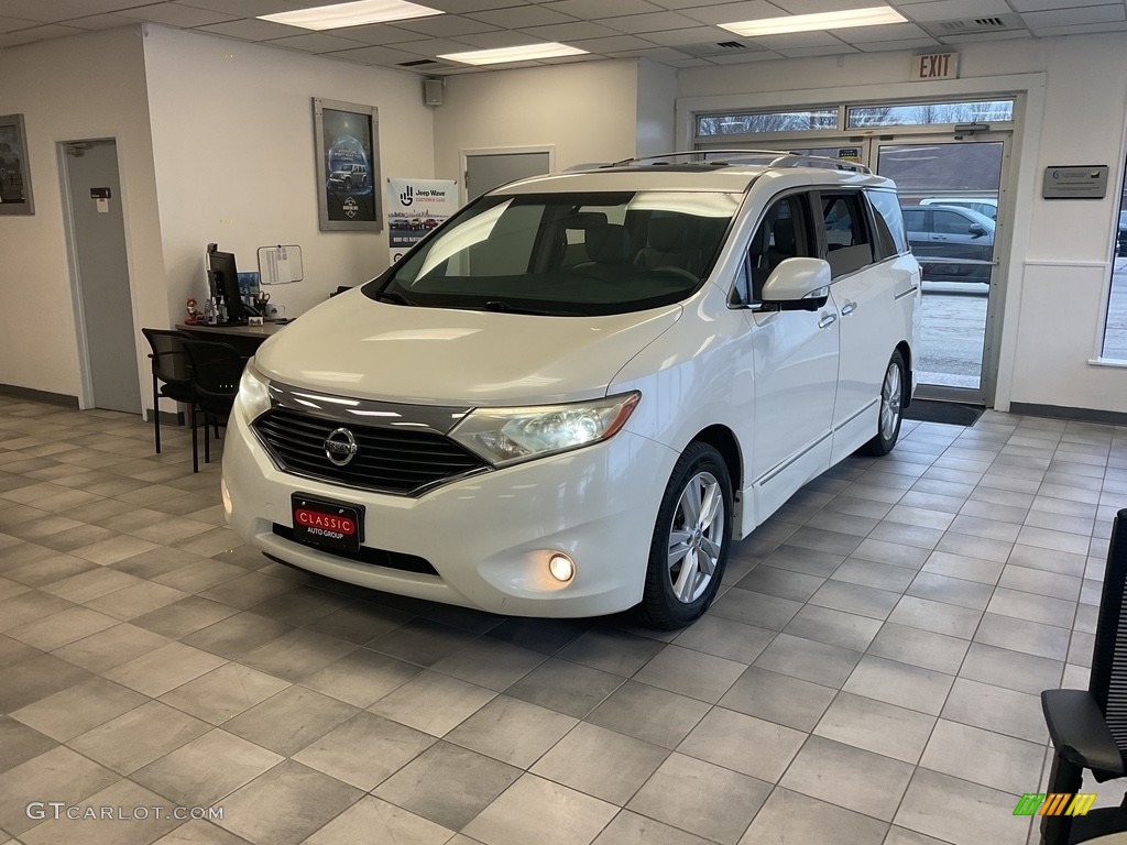 2013 Quest 3.5 LE - Pearl White / Gray photo #5