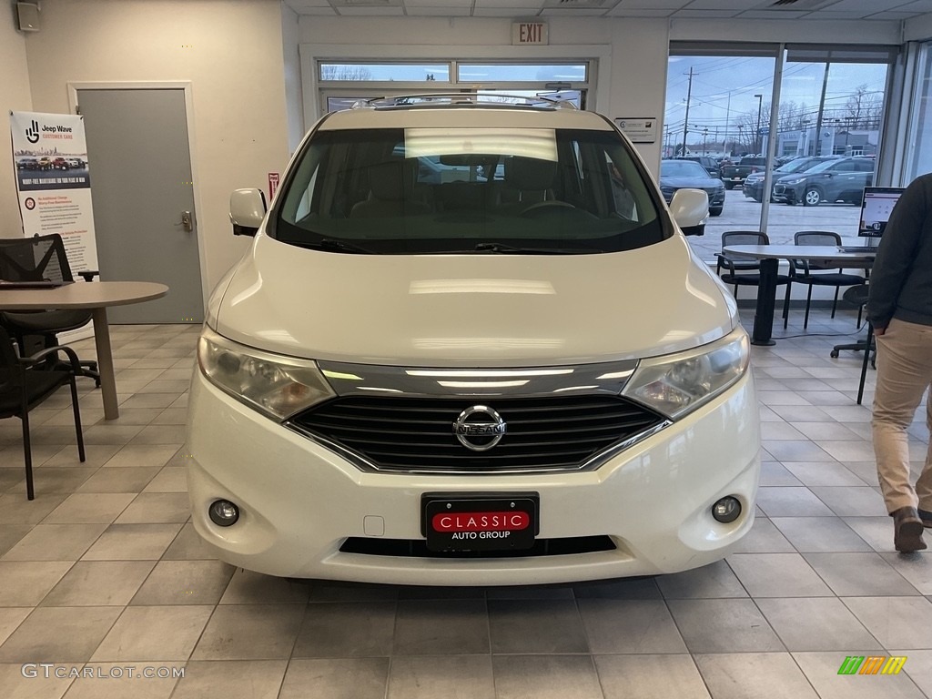 2013 Quest 3.5 LE - Pearl White / Gray photo #6