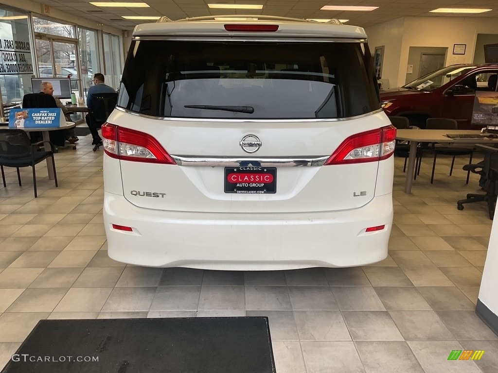 2013 Quest 3.5 LE - Pearl White / Gray photo #7