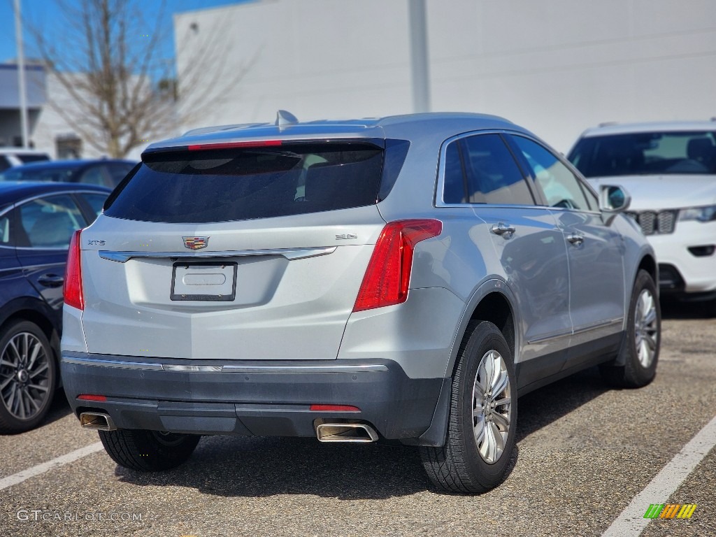 2017 XT5 FWD - Radiant Silver Metallic / Sahara Beige photo #6