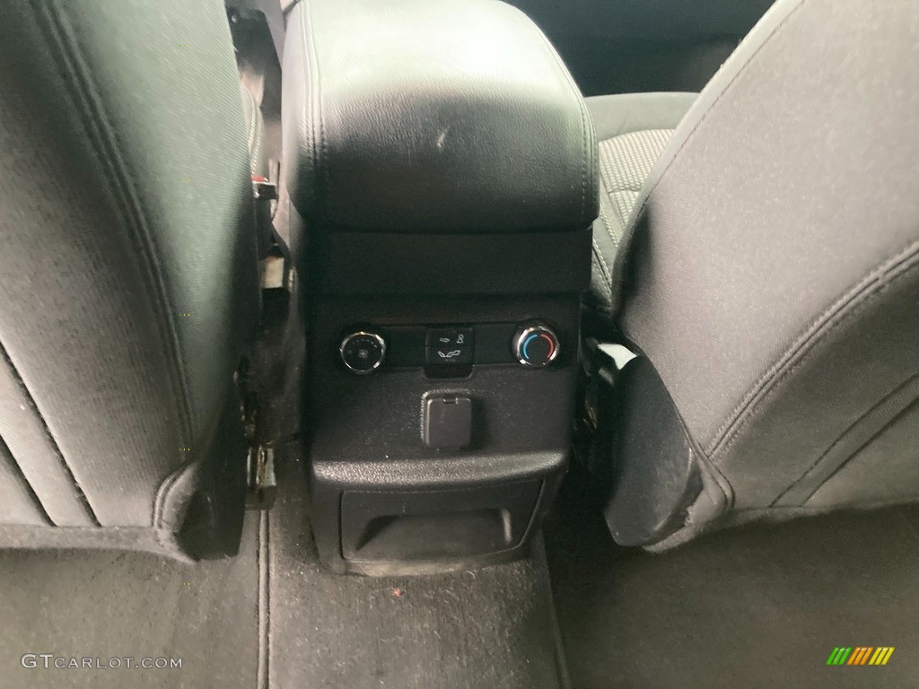 2019 Explorer XLT 4WD - Magnetic / Medium Black photo #18