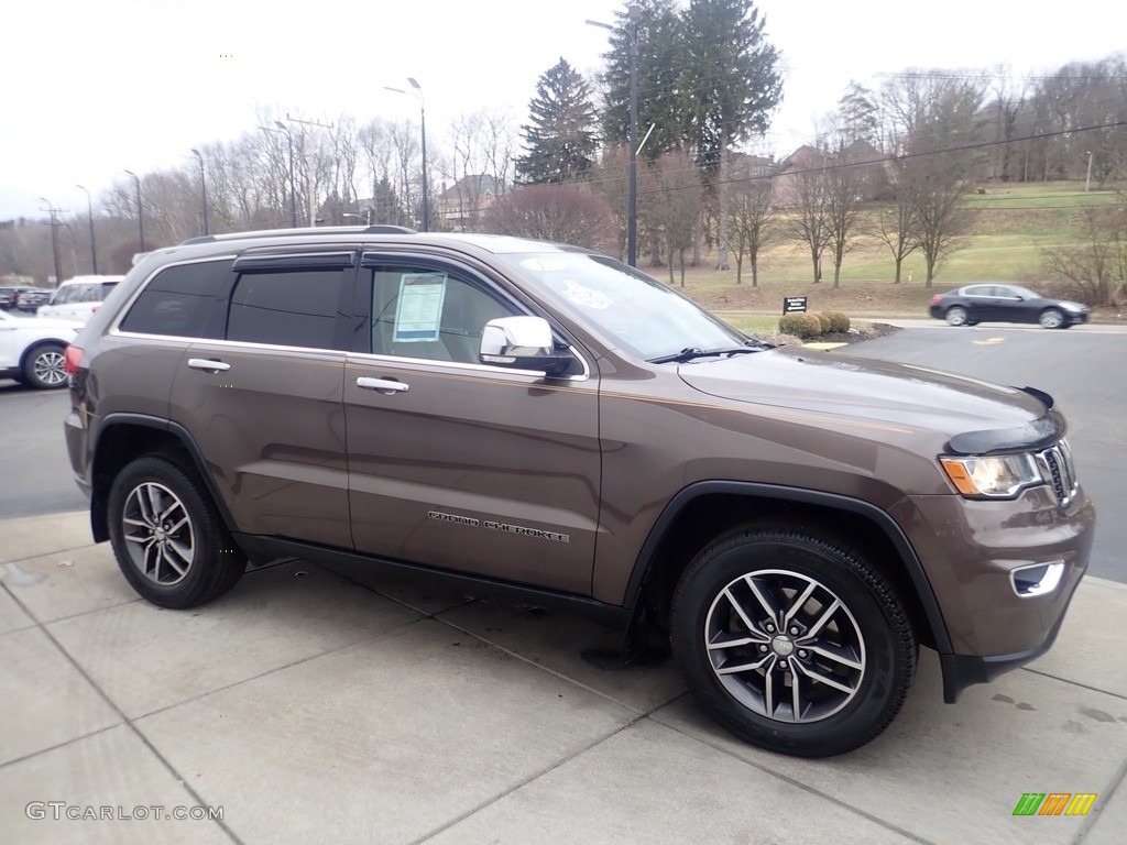 2017 Grand Cherokee Limited 4x4 - Walnut Brown Metallic / Black/Light Frost Beige photo #7