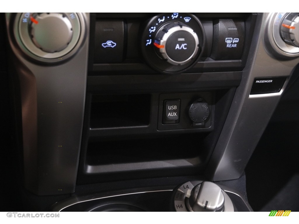 2017 4Runner SR5 Premium 4x4 - Midnight Black Metallic / Sand Beige photo #13