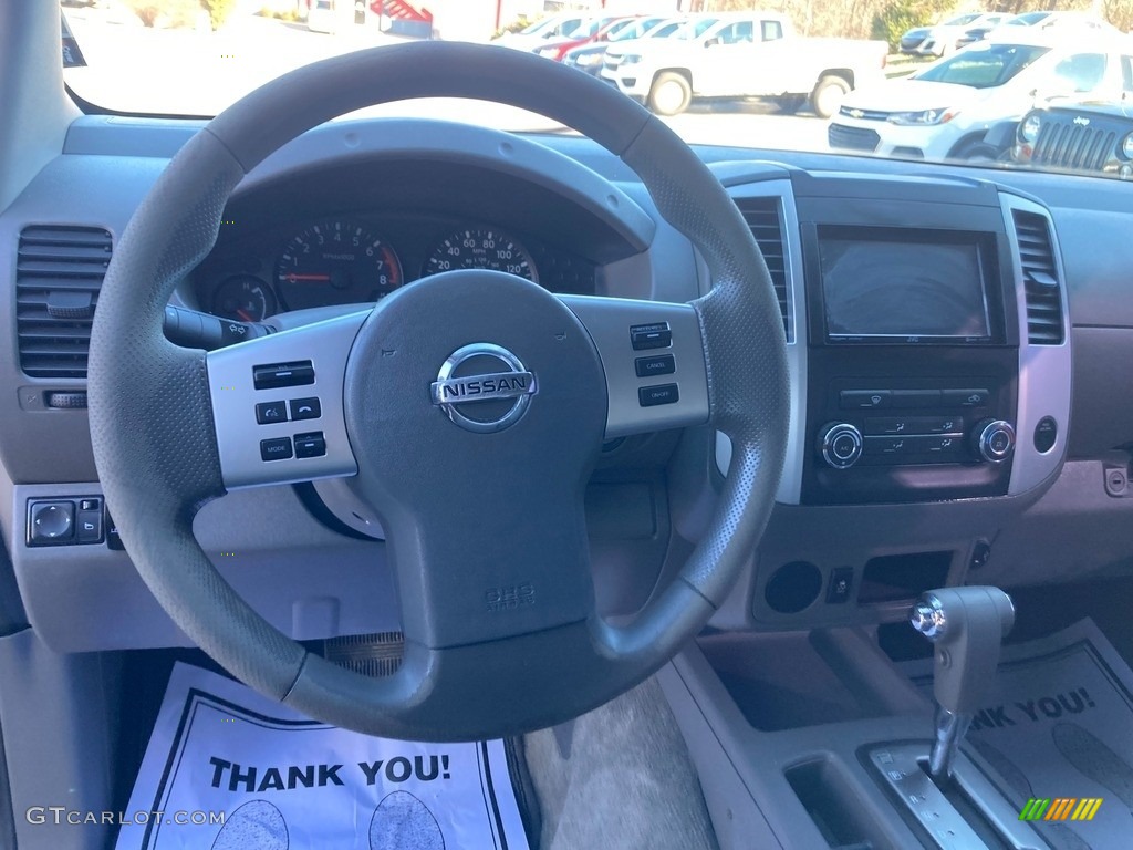 2018 Nissan Frontier SV Crew Cab Beige Steering Wheel Photo #145620948