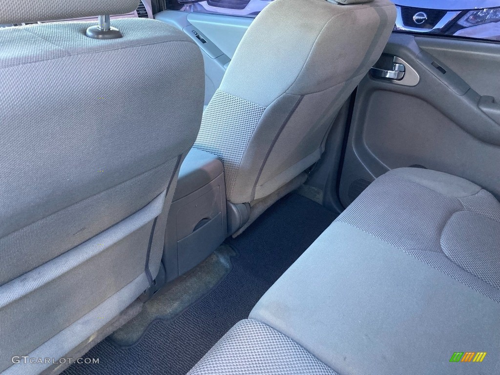 2018 Nissan Frontier SV Crew Cab Rear Seat Photo #145621058