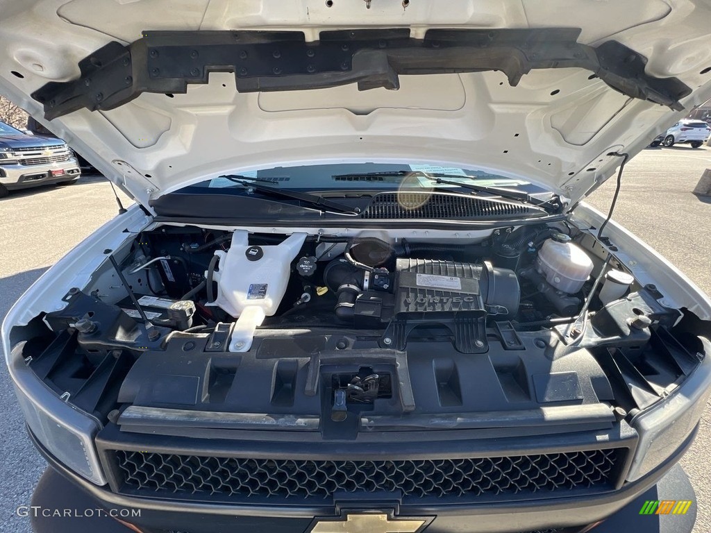 2018 Chevrolet Express Cutaway 3500 Moving Van 6.0 Liter FlexFuel OHV 16-Valve Vortec V8 Engine Photo #145621407