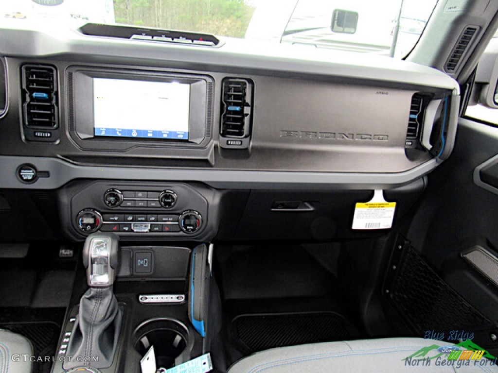 2023 Ford Bronco Black Diamond 4X4 4-Door Dashboard Photos