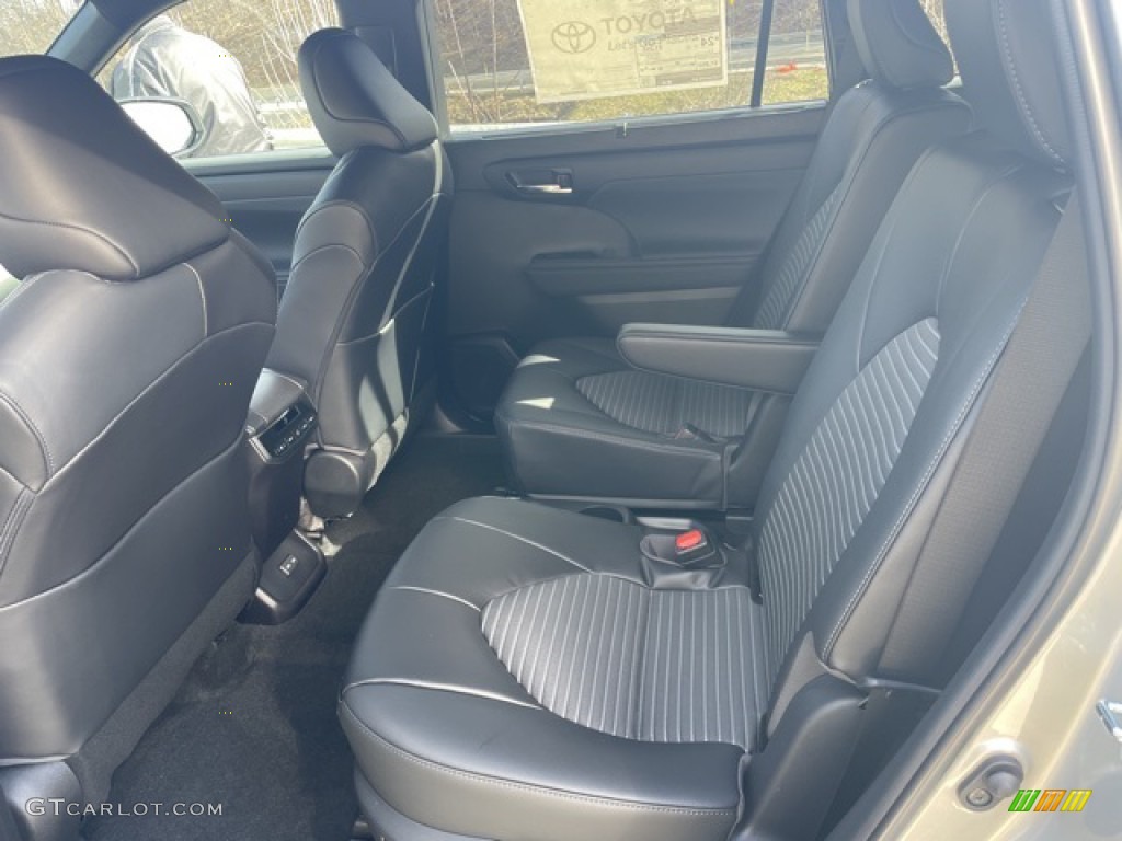 2023 Toyota Highlander XSE AWD Rear Seat Photo #145623161