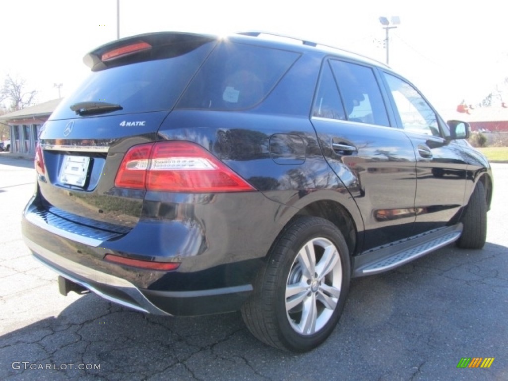 2014 ML 350 4Matic - Lunar Blue Metallic / Almond Beige photo #10