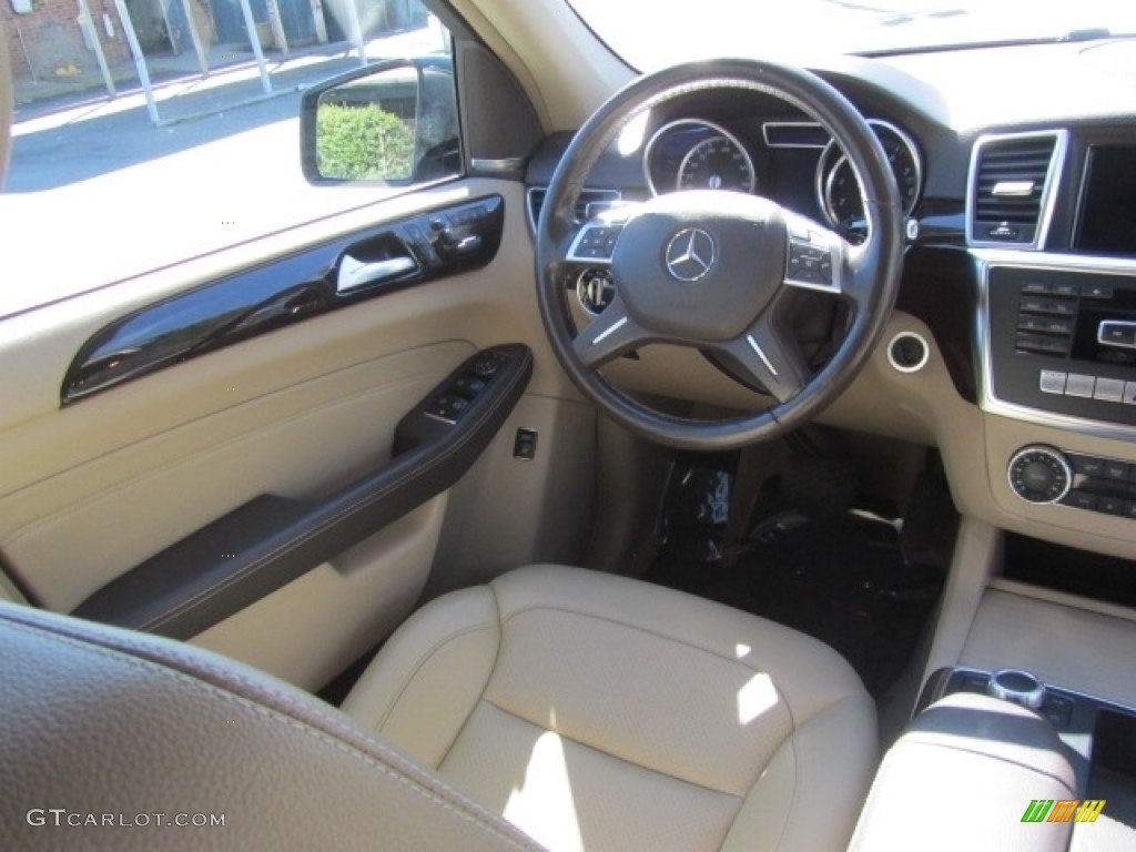 2014 ML 350 4Matic - Lunar Blue Metallic / Almond Beige photo #12