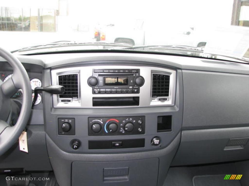 2008 Ram 1500 Big Horn Edition Quad Cab 4x4 - Brilliant Black Crystal Pearl / Medium Slate Gray photo #10