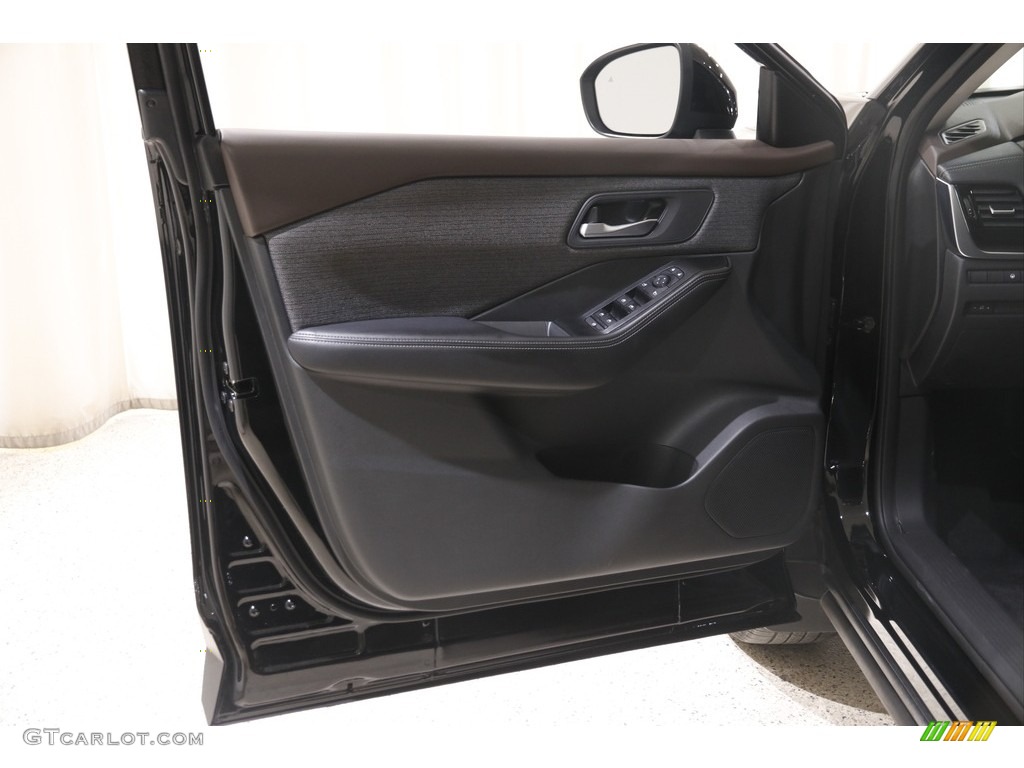 2021 Nissan Rogue SV AWD Door Panel Photos