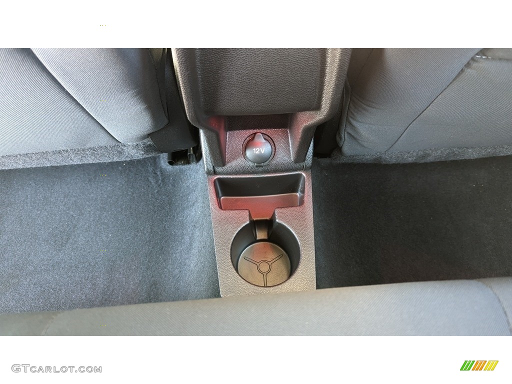 2015 Fiesta SE Sedan - Race Red / Charcoal Black photo #15