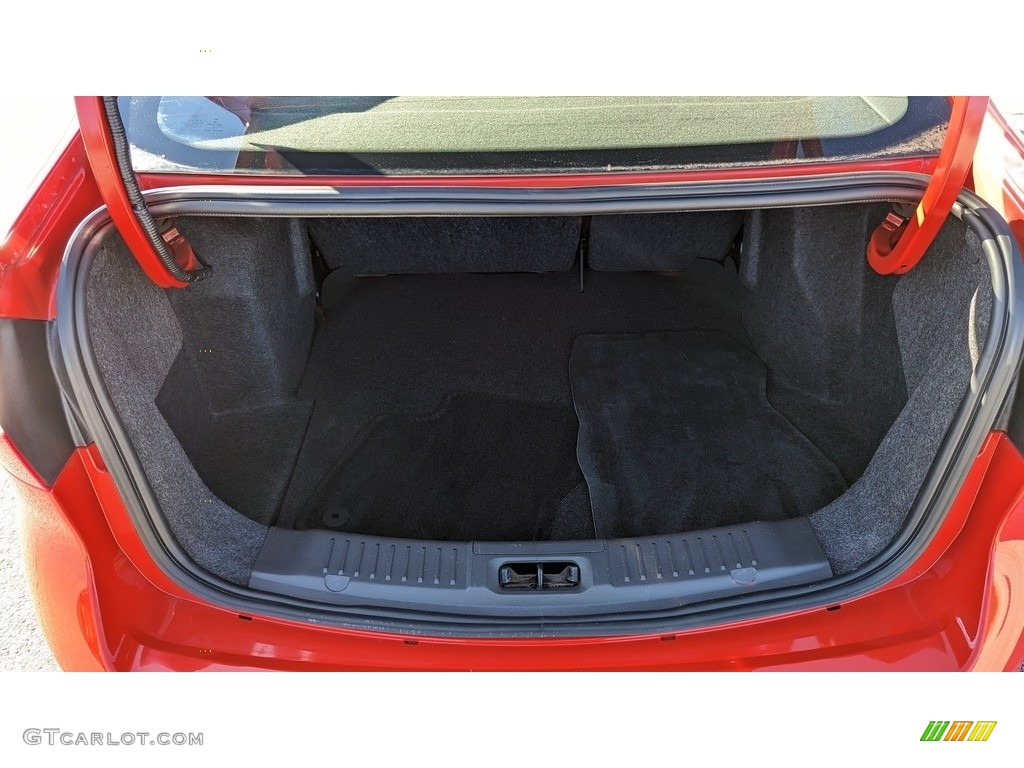 2015 Fiesta SE Sedan - Race Red / Charcoal Black photo #16
