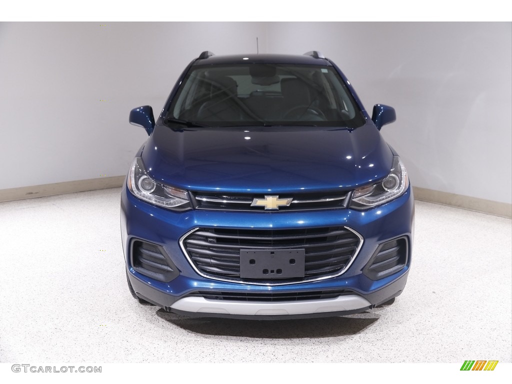 2020 Trax LT - Pacific Blue Metallic / Jet Black photo #2