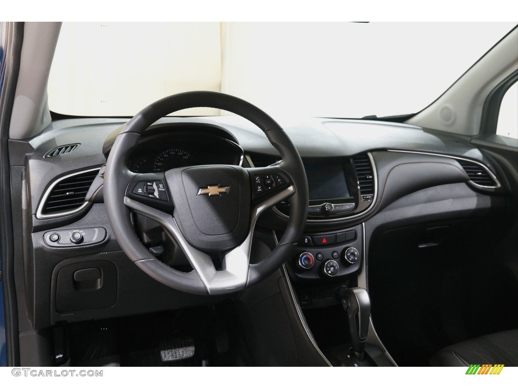 2020 Trax LT - Pacific Blue Metallic / Jet Black photo #6
