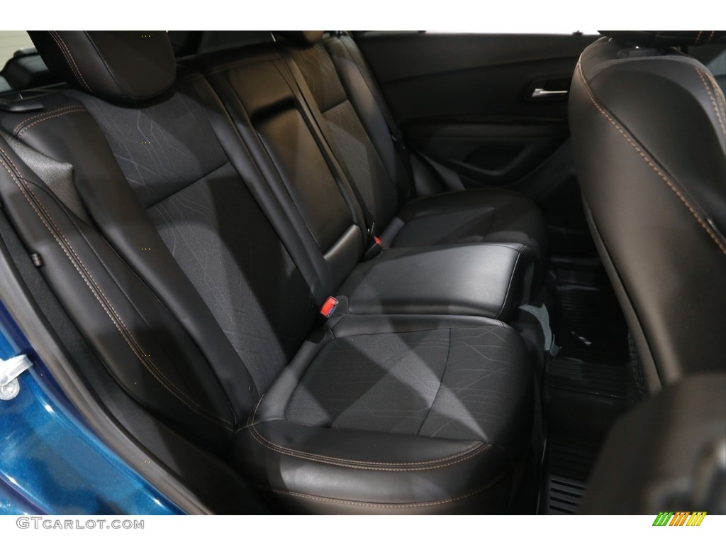 2020 Trax LT - Pacific Blue Metallic / Jet Black photo #15