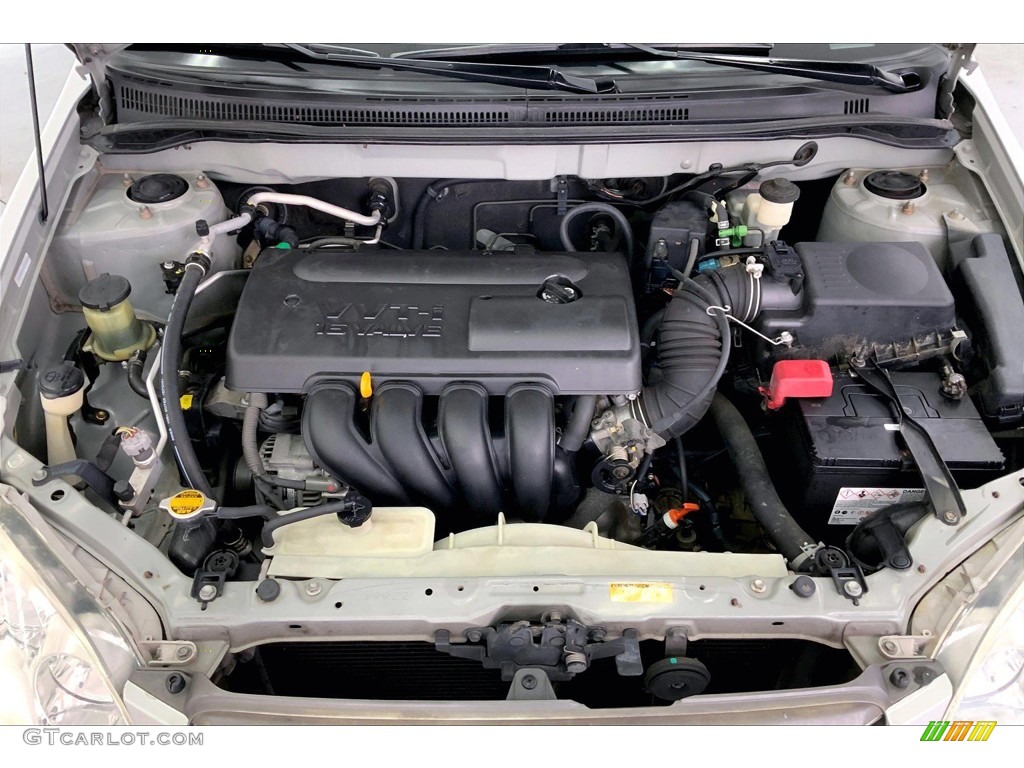 2004 Toyota Corolla LE Engine Photos