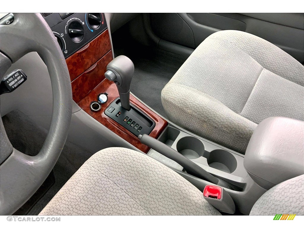 2004 Toyota Corolla LE Transmission Photos