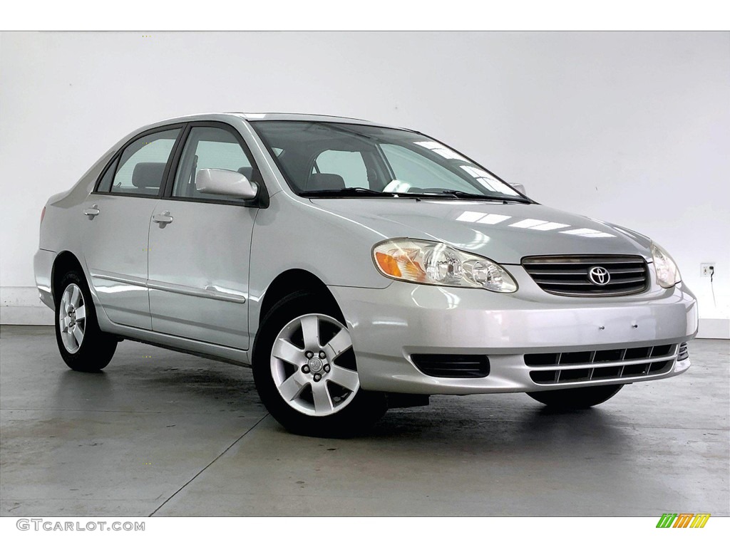 Lunar Mist Silver Metallic 2004 Toyota Corolla LE Exterior Photo #145631327