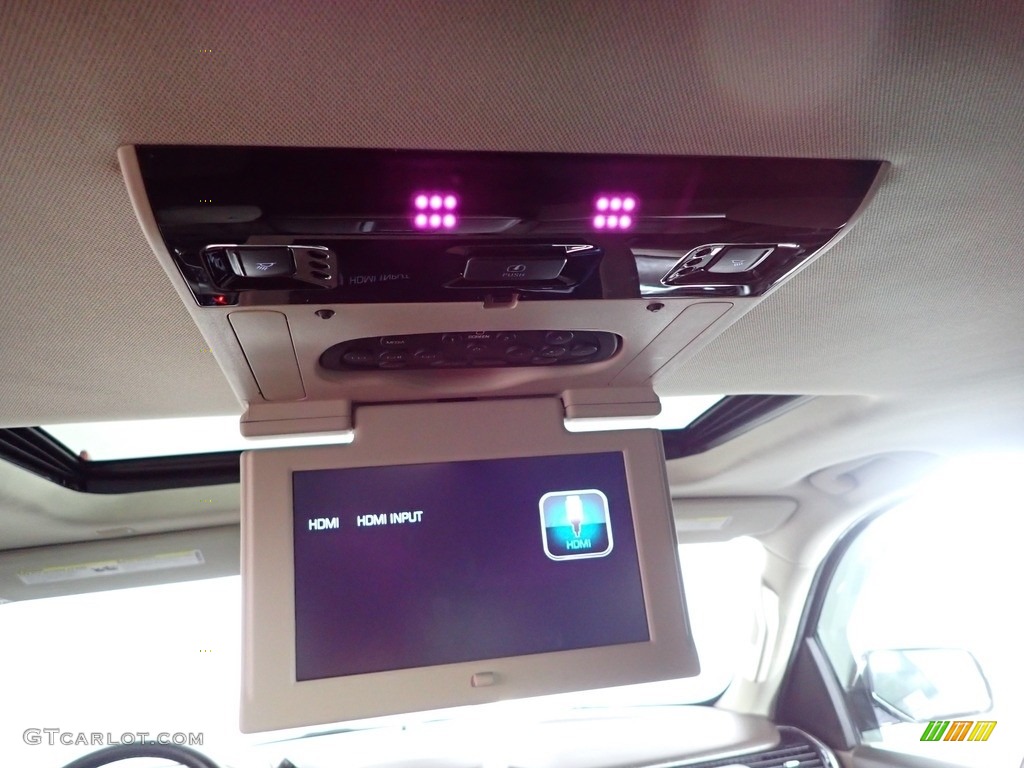 2020 Suburban Premier 4WD - Siren Red Tintcoat / Cocoa/­Dune photo #7