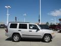 2006 Bright Silver Metallic Jeep Commander 4x4  photo #4