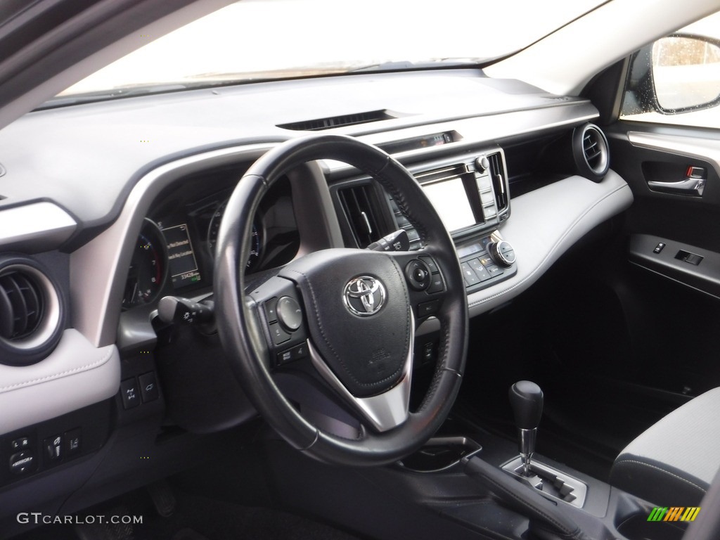 2018 RAV4 XLE - Electric Storm Blue / Ash photo #20