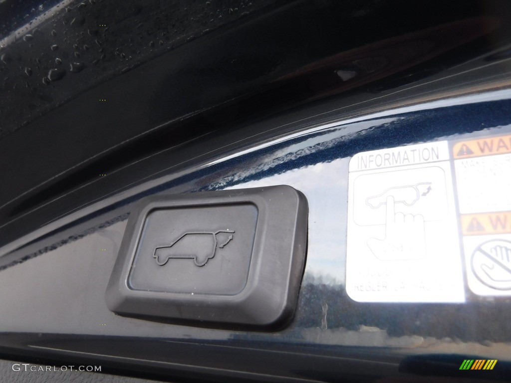 2018 RAV4 XLE - Electric Storm Blue / Ash photo #33