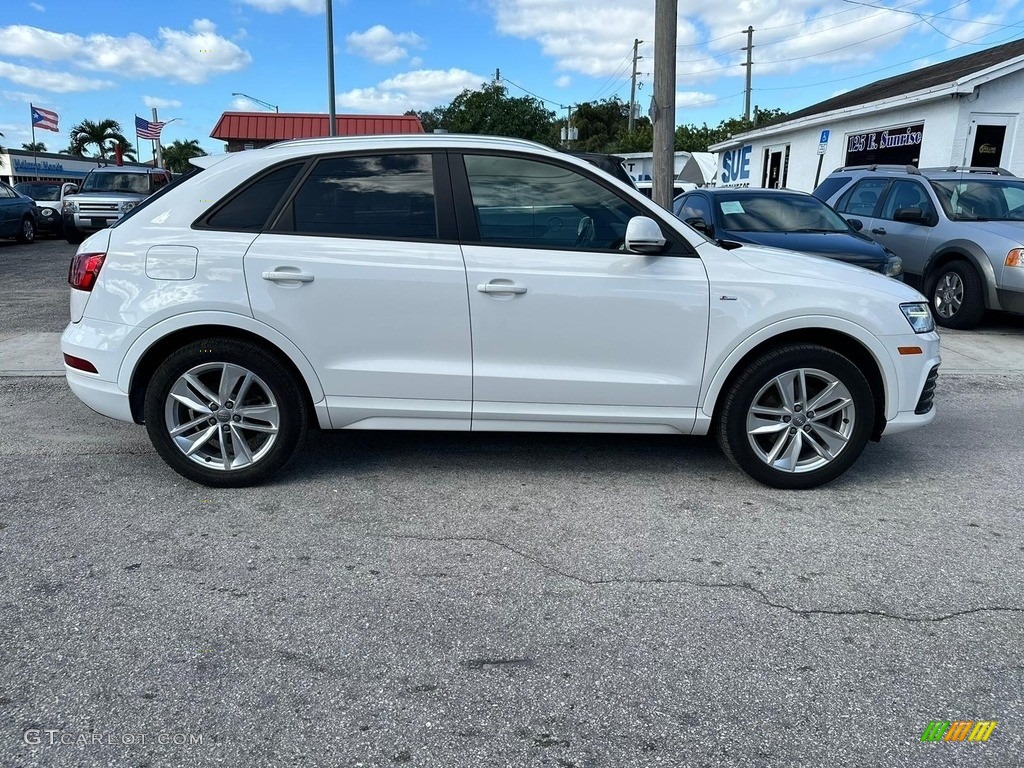 2018 Q3 2.0 TFSI Premium - Cortina White / Black photo #7